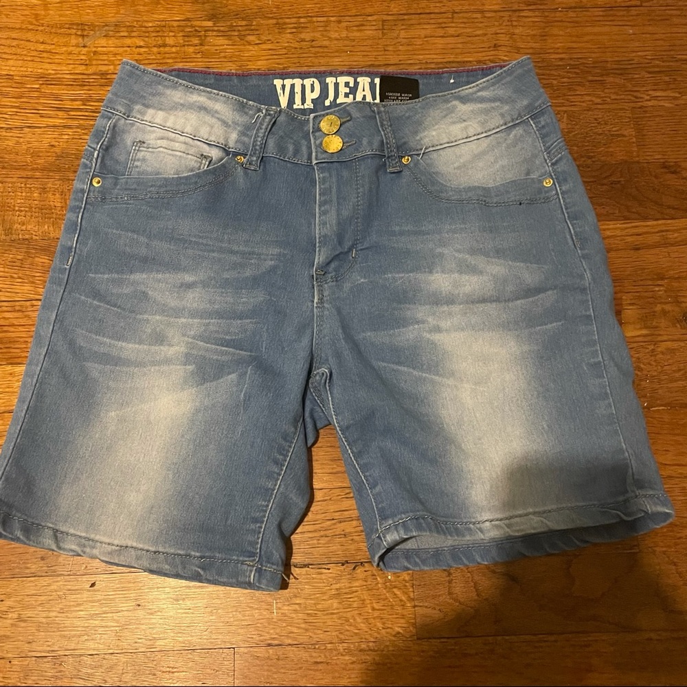 2/$25 vip jeans 76% cotton shorts
